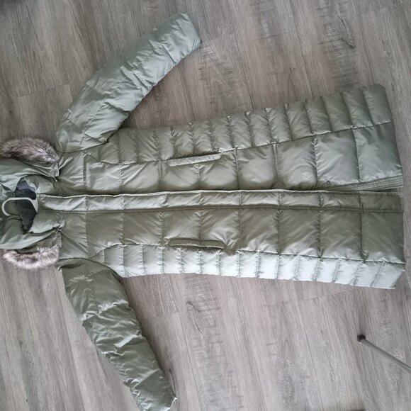 Eddie Bauer Green Puffer Coat with Fur Trim - Picture 8 of 10